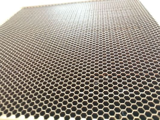 5.2mm Cell Size Steel Honeycomb Vent Emi Shielded Faraday Cages 50mm Thickness