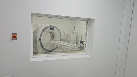 Smooth Edge Type X Ray Lead Glass High Transparency Radiation Protection Accessories Designed for Safe Radiation Shielding
