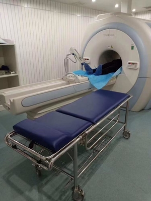 تستخدم نقالة نقالة Mri غير المغناطيسية في غرف التصوير بالرنين المغناطيسي