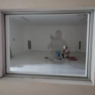 زجاج الرصاص المقاوم للآثار مع سطح ملمع / متجمد ومعادل الرصاص 2.5 ملم Pb لغرف التصوير المقطعي والإشعاع السينمائي للمستشفيات